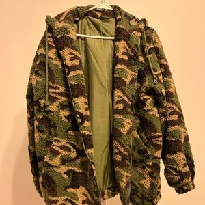 Oversized Camo Sherpa